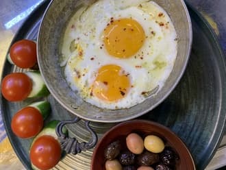 Kaşarlı Yumurta — Burger