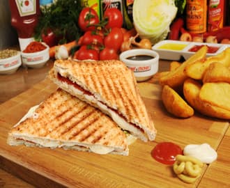 Kaşarlı Tost — Burger